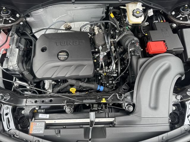 Buick Encore GX Vehicle Full-screen Gallery Image 24