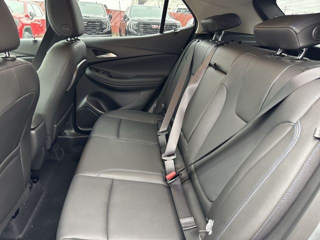 Buick Encore GX Vehicle Full-screen Gallery Image 21