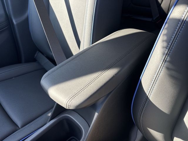 Buick Encore GX Vehicle Full-screen Gallery Image 20