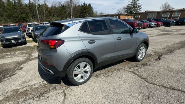 Buick Encore GX Vehicle Full-screen Gallery Image 08