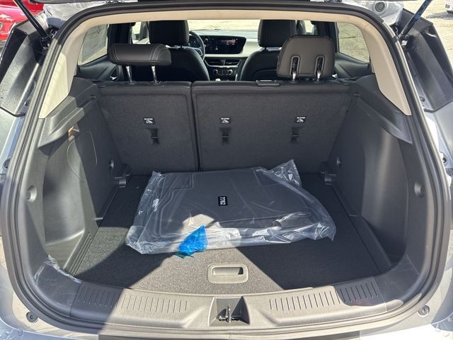 Buick Encore GX Vehicle Full-screen Gallery Image 22