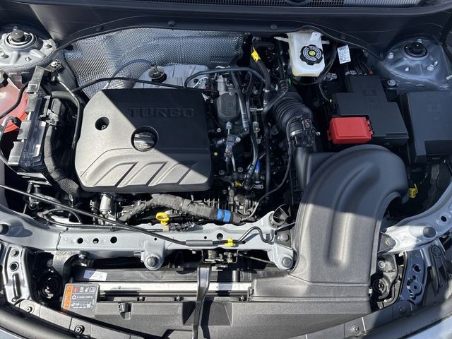 Buick Encore GX Vehicle Full-screen Gallery Image 24