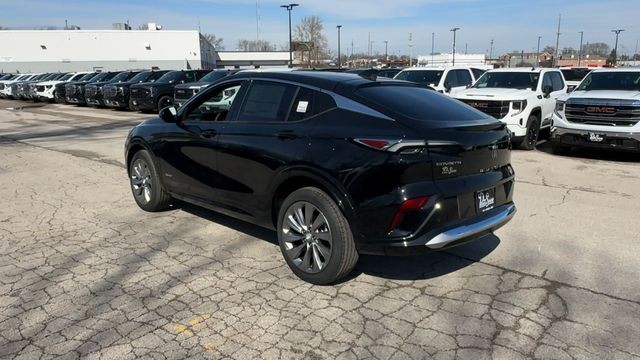 Buick Envista Vehicle Full-screen Gallery Image 06