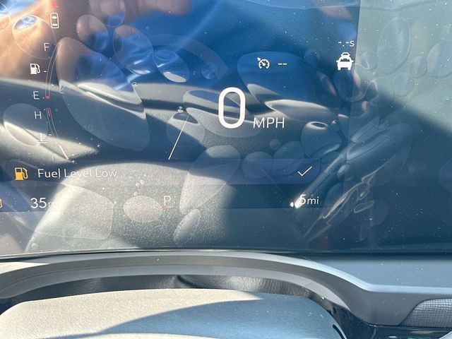 Buick Envista Vehicle Full-screen Gallery Image 15