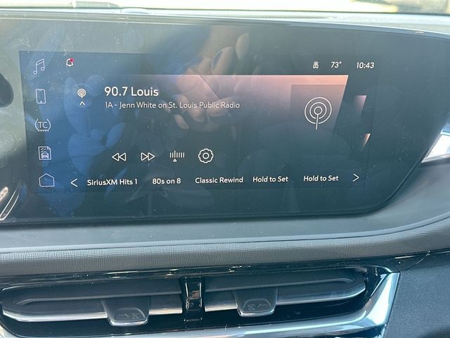 Buick Envista Vehicle Full-screen Gallery Image 16