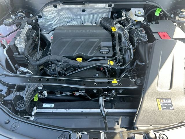 Buick Envista Vehicle Full-screen Gallery Image 24