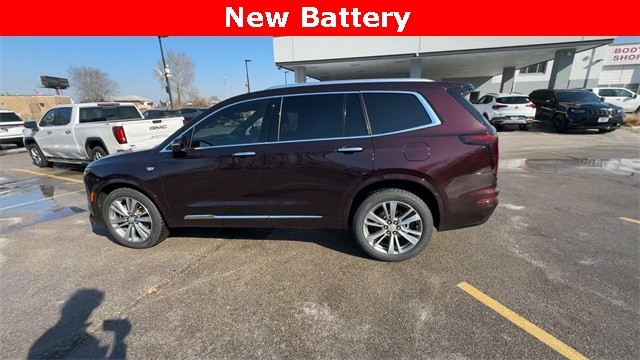 Cadillac XT6 Vehicle Full-screen Gallery Image 05