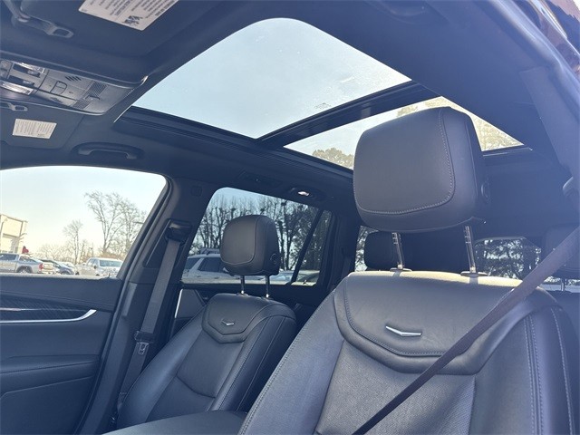 Cadillac XT6 Vehicle Full-screen Gallery Image 19