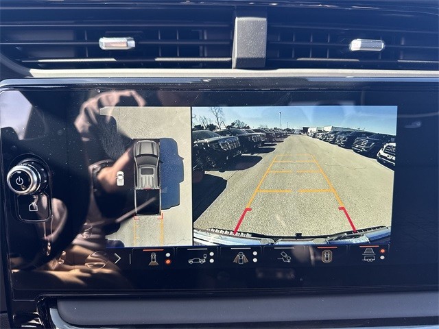 GMC Sierra 1500 Vehicle Full-screen Gallery Image 16