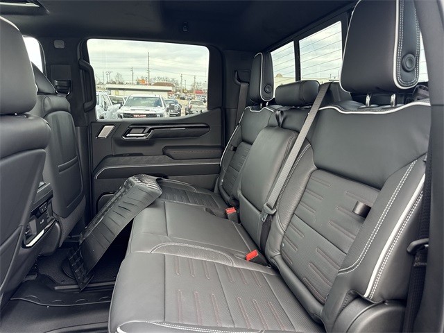 GMC Sierra 1500 Vehicle Full-screen Gallery Image 22