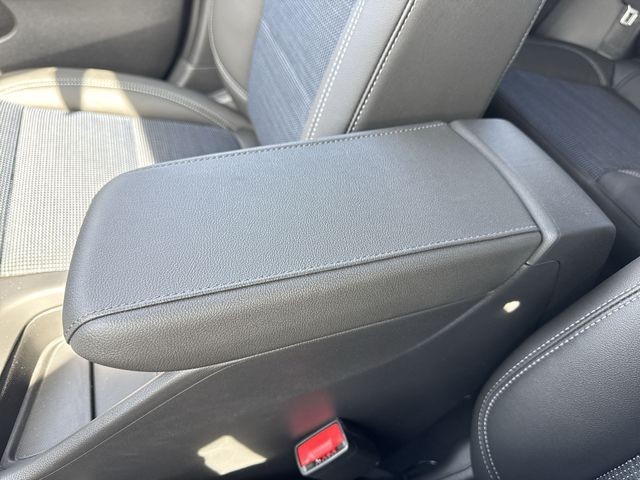 Buick Envista Vehicle Full-screen Gallery Image 20