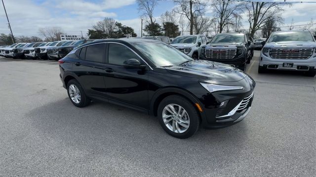 Buick Envista Vehicle Full-screen Gallery Image 02