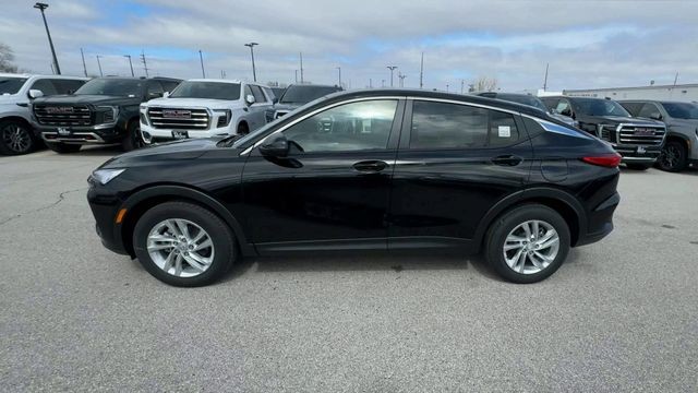 Buick Envista Vehicle Full-screen Gallery Image 05