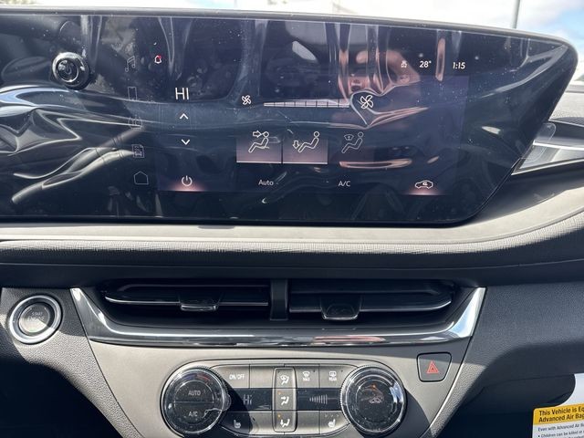 Buick Envista Vehicle Full-screen Gallery Image 18