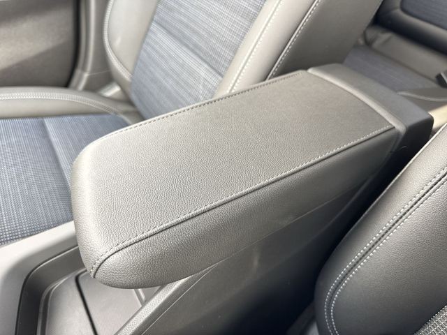 Buick Envista Vehicle Full-screen Gallery Image 20