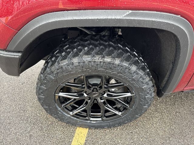 GMC Sierra 1500 Vehicle Full-screen Gallery Image 10