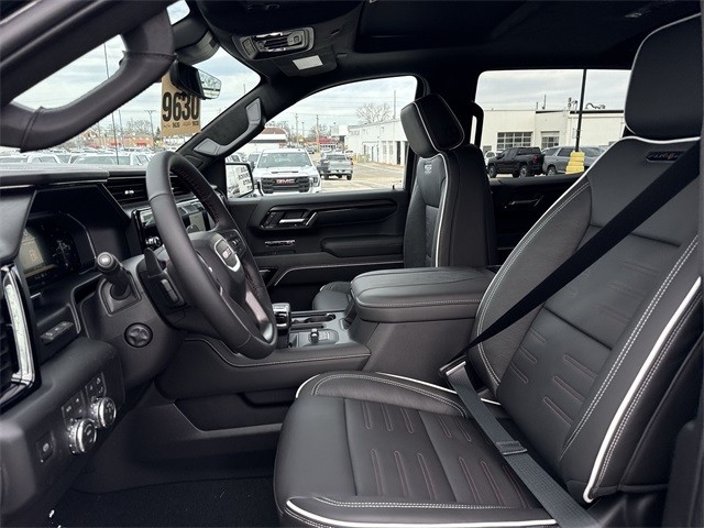 GMC Sierra 1500 Vehicle Full-screen Gallery Image 11