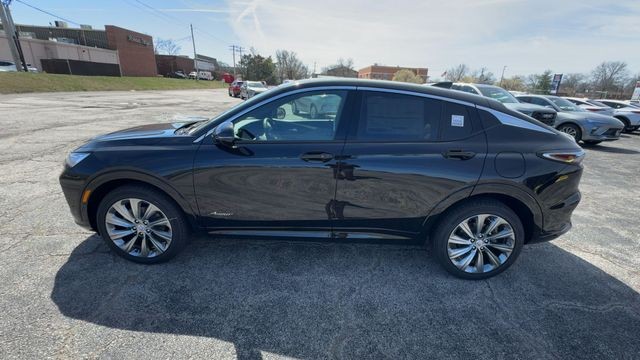 Buick Envista Vehicle Full-screen Gallery Image 05