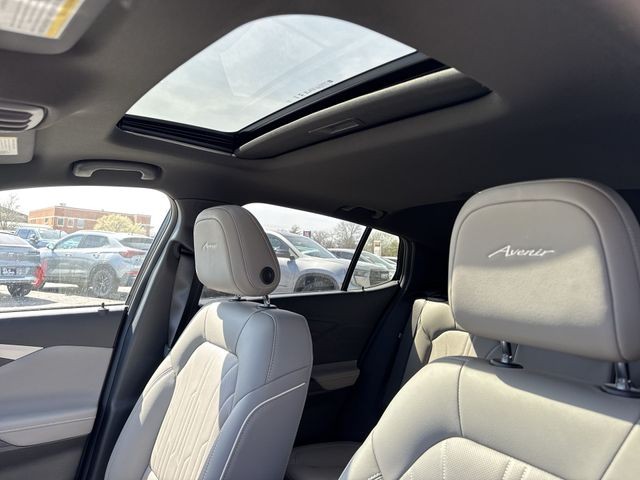 Buick Envista Vehicle Full-screen Gallery Image 21