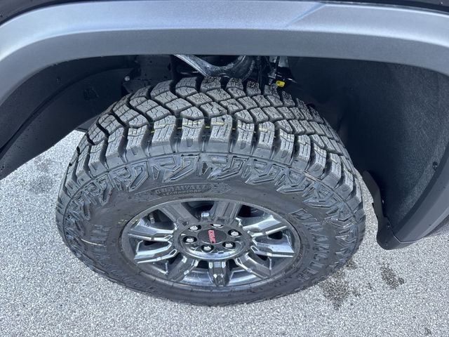 GMC Sierra 1500 Vehicle Full-screen Gallery Image 10