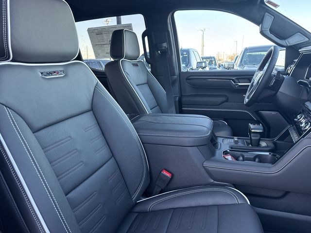 GMC Sierra 1500 Vehicle Full-screen Gallery Image 25