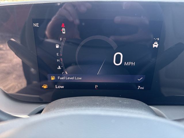 Buick Encore GX Vehicle Full-screen Gallery Image 15