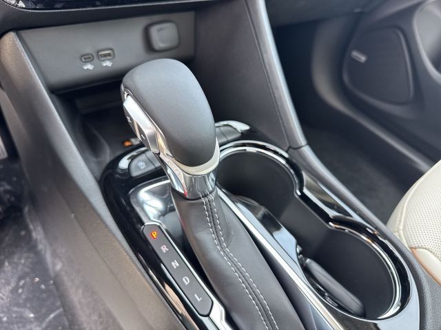 Buick Encore GX Vehicle Full-screen Gallery Image 19