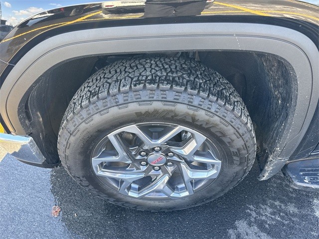 GMC Sierra 1500 Vehicle Full-screen Gallery Image 10