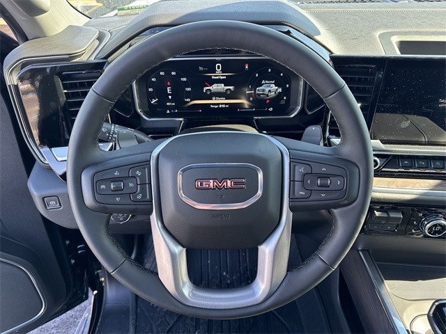 GMC Sierra 1500 Vehicle Full-screen Gallery Image 14