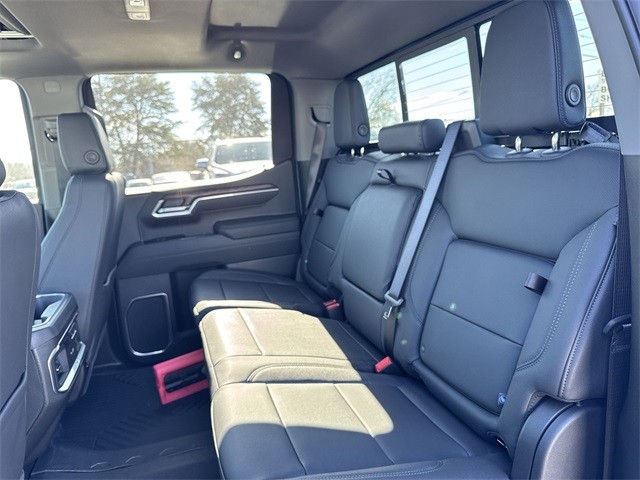 GMC Sierra 1500 Vehicle Full-screen Gallery Image 23