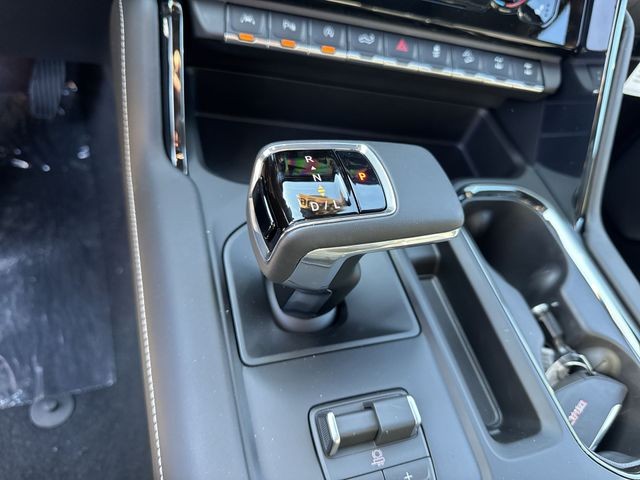 GMC Sierra 1500 Vehicle Full-screen Gallery Image 19