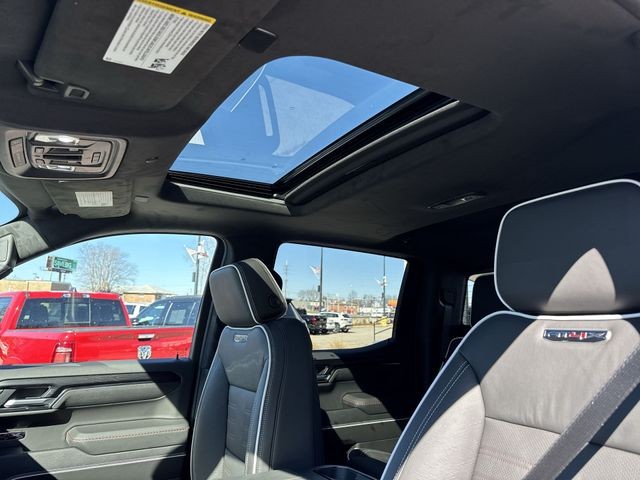 GMC Sierra 1500 Vehicle Full-screen Gallery Image 21