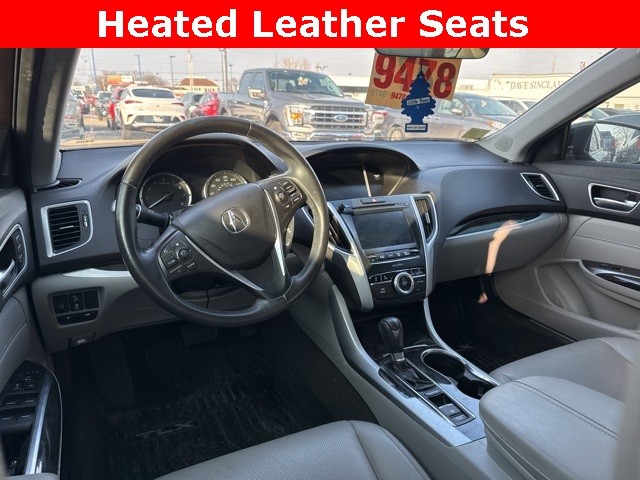 Acura TLX Vehicle Full-screen Gallery Image 07