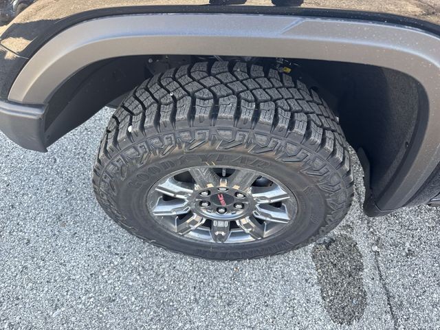 GMC Sierra 1500 Vehicle Full-screen Gallery Image 10