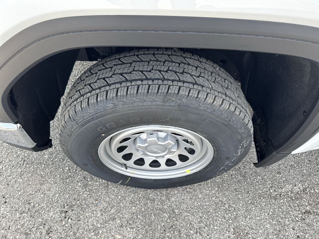 GMC Sierra 1500 Vehicle Full-screen Gallery Image 10