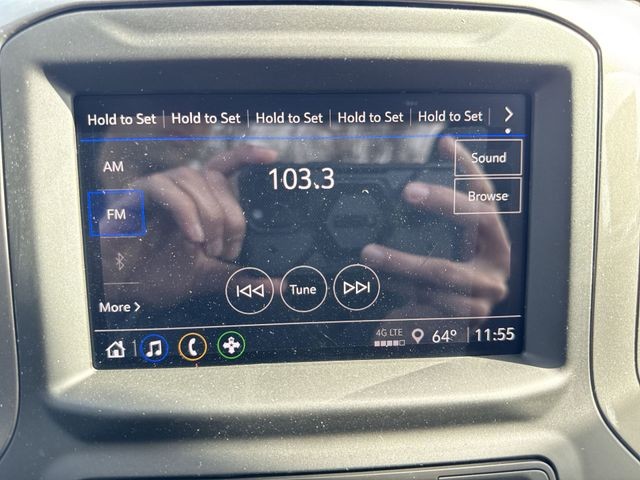 GMC Sierra 1500 Vehicle Full-screen Gallery Image 16