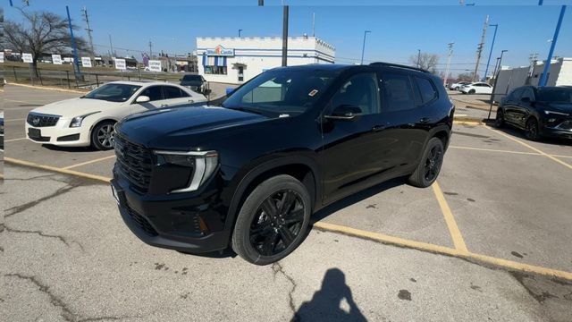 GMC Acadia Vehicle Full-screen Gallery Image 04