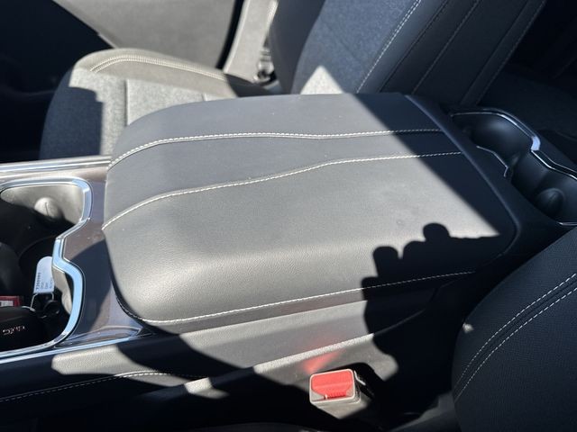 GMC Acadia Vehicle Full-screen Gallery Image 21