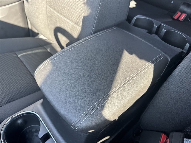 GMC Canyon Vehicle Full-screen Gallery Image 21