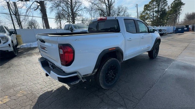 GMC Canyon Vehicle Full-screen Gallery Image 08