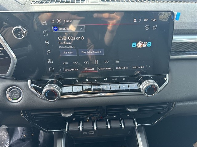 GMC Canyon Vehicle Full-screen Gallery Image 16