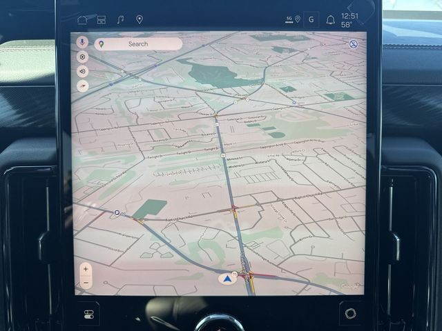 GMC Yukon XL Vehicle Full-screen Gallery Image 18