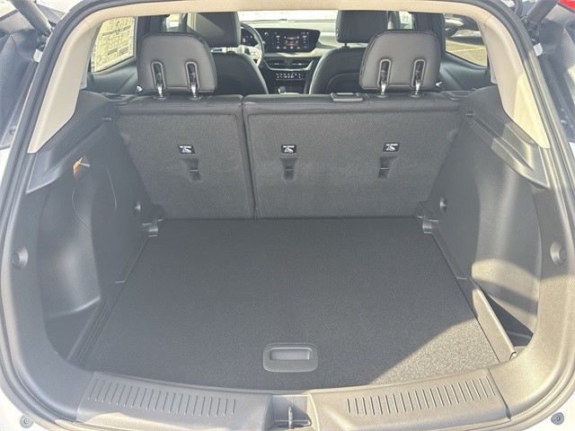 Buick Encore GX Vehicle Full-screen Gallery Image 22