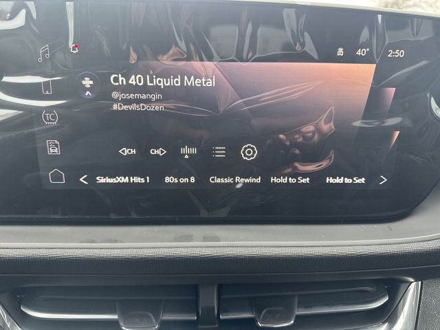 Buick Envista Vehicle Full-screen Gallery Image 16