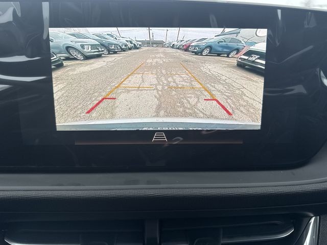 Buick Envista Vehicle Full-screen Gallery Image 17