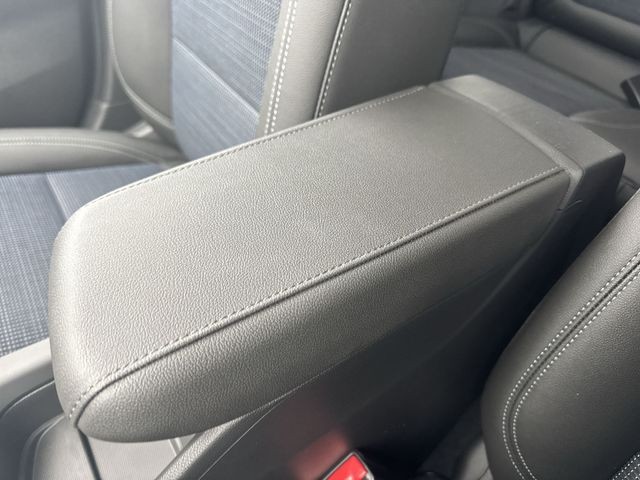 Buick Envista Vehicle Full-screen Gallery Image 20