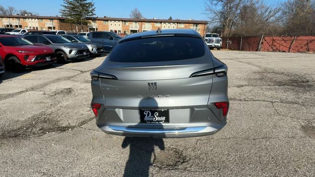 Buick Envista Vehicle Full-screen Gallery Image 07