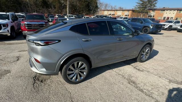 Buick Envista Vehicle Full-screen Gallery Image 08