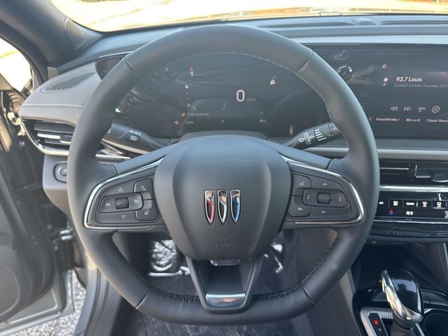 Buick Envista Vehicle Full-screen Gallery Image 14