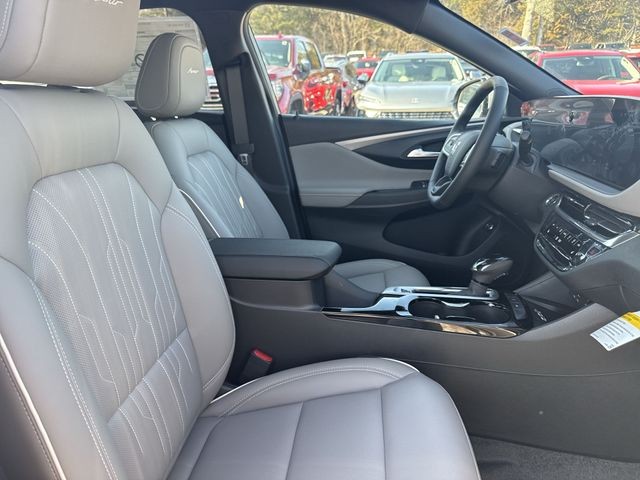 Buick Envista Vehicle Full-screen Gallery Image 24